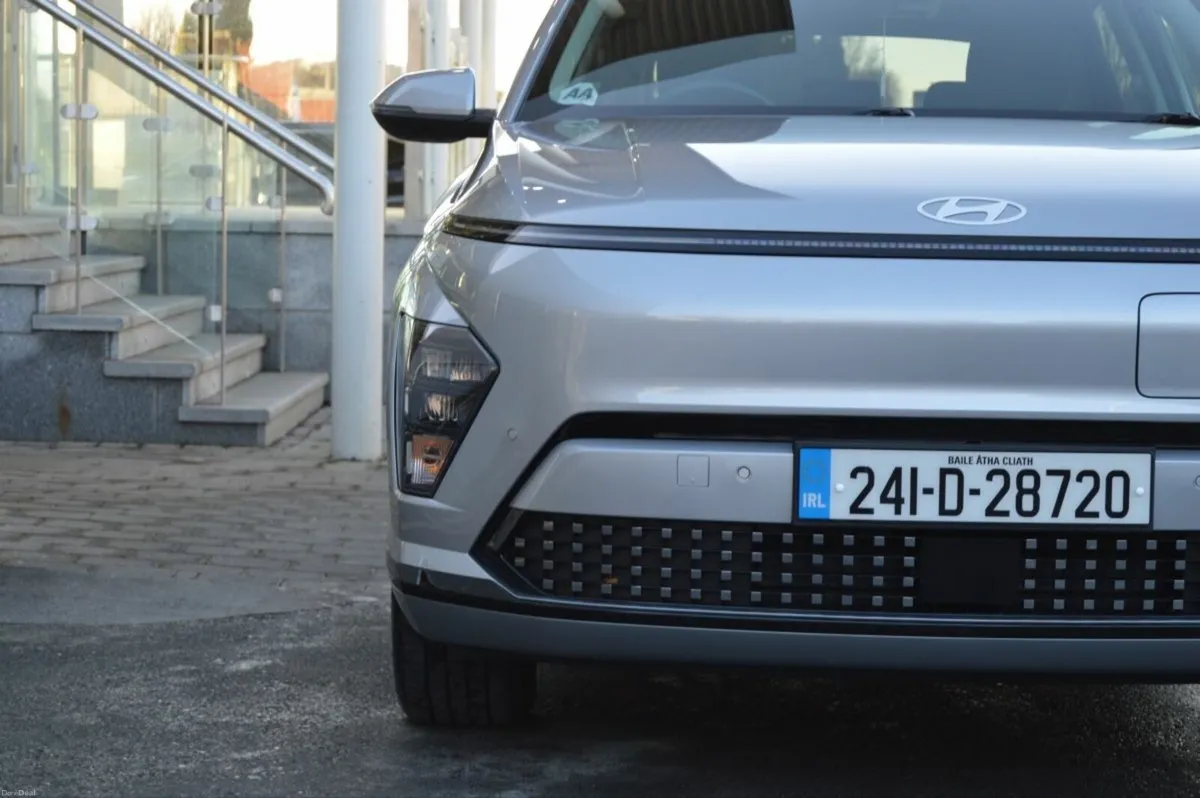 Hyundai KONA Kona EV Elegance 48kWh - Image 4