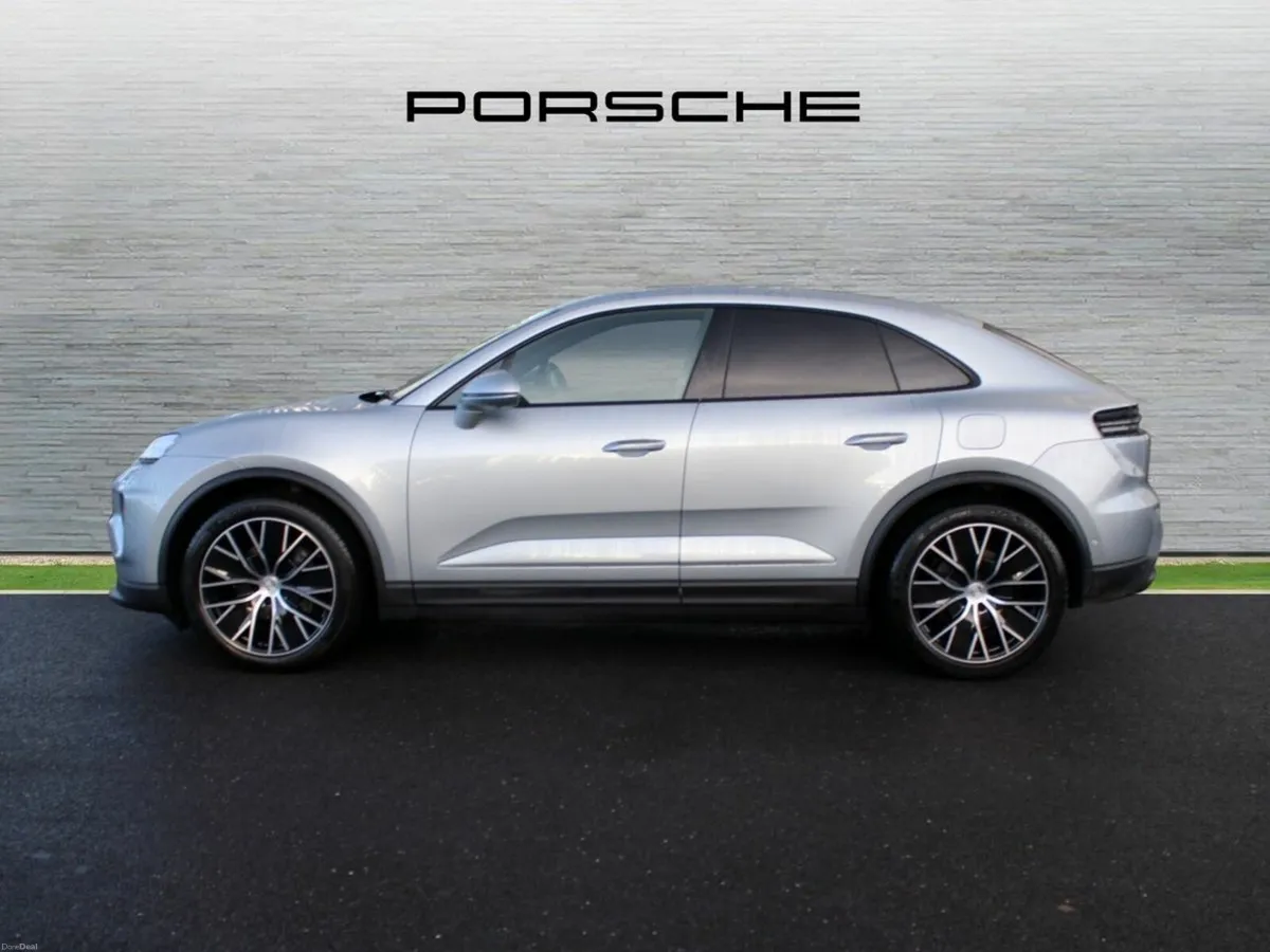 Porsche Macan Electric - Image 4