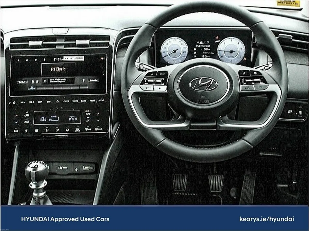 Hyundai Tucson 2WD Executive Plus - Image 4