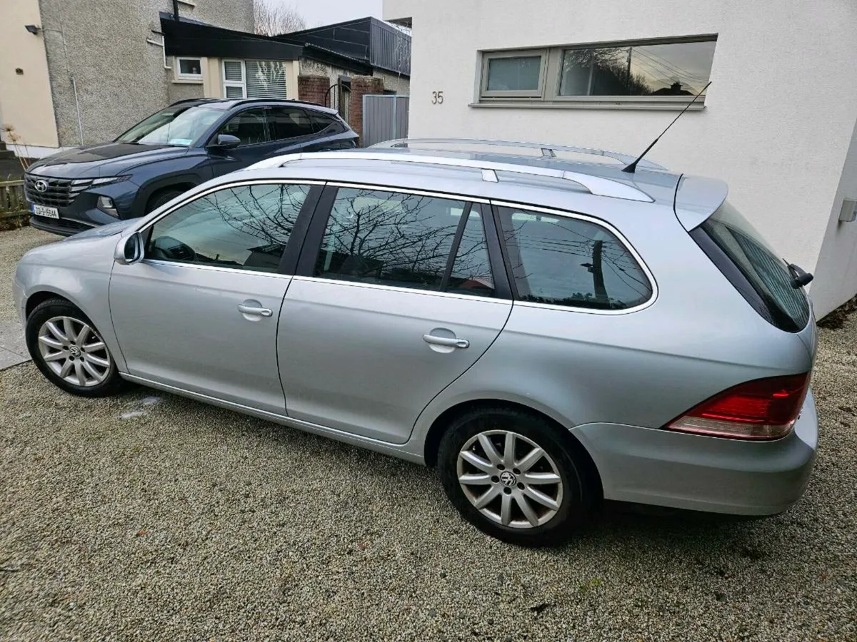 Volkswagen Golf Estate *DEPOSIT TAKEN - Image 4