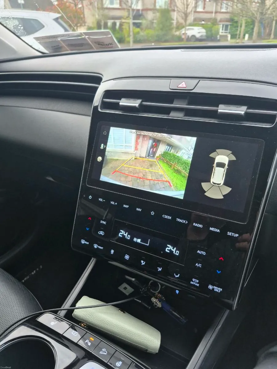 Hyundai Tucson EXECUTIVE PLUS 4WD 1.6 PETROL PLUG - Image 3