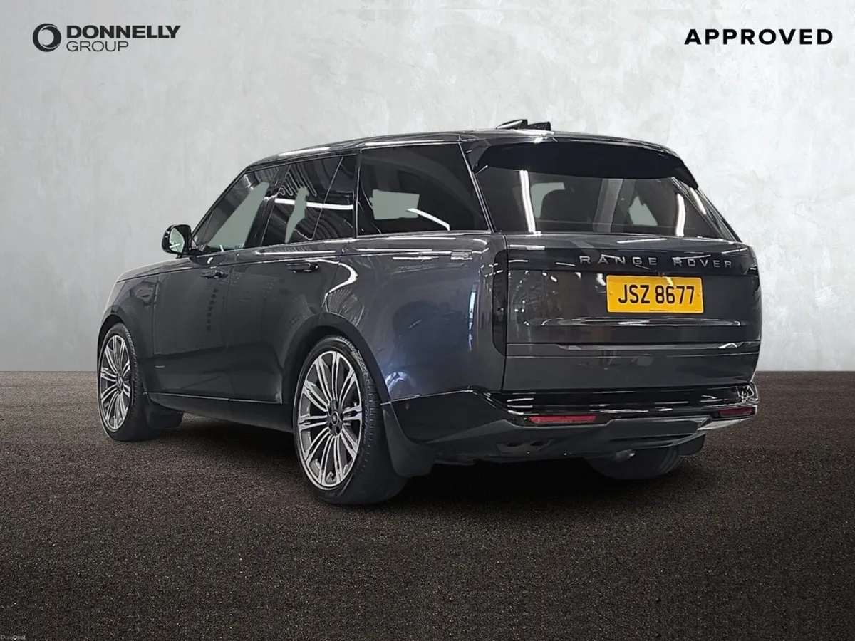 Land Rover Range Rover Diesel Estate SE - Image 2