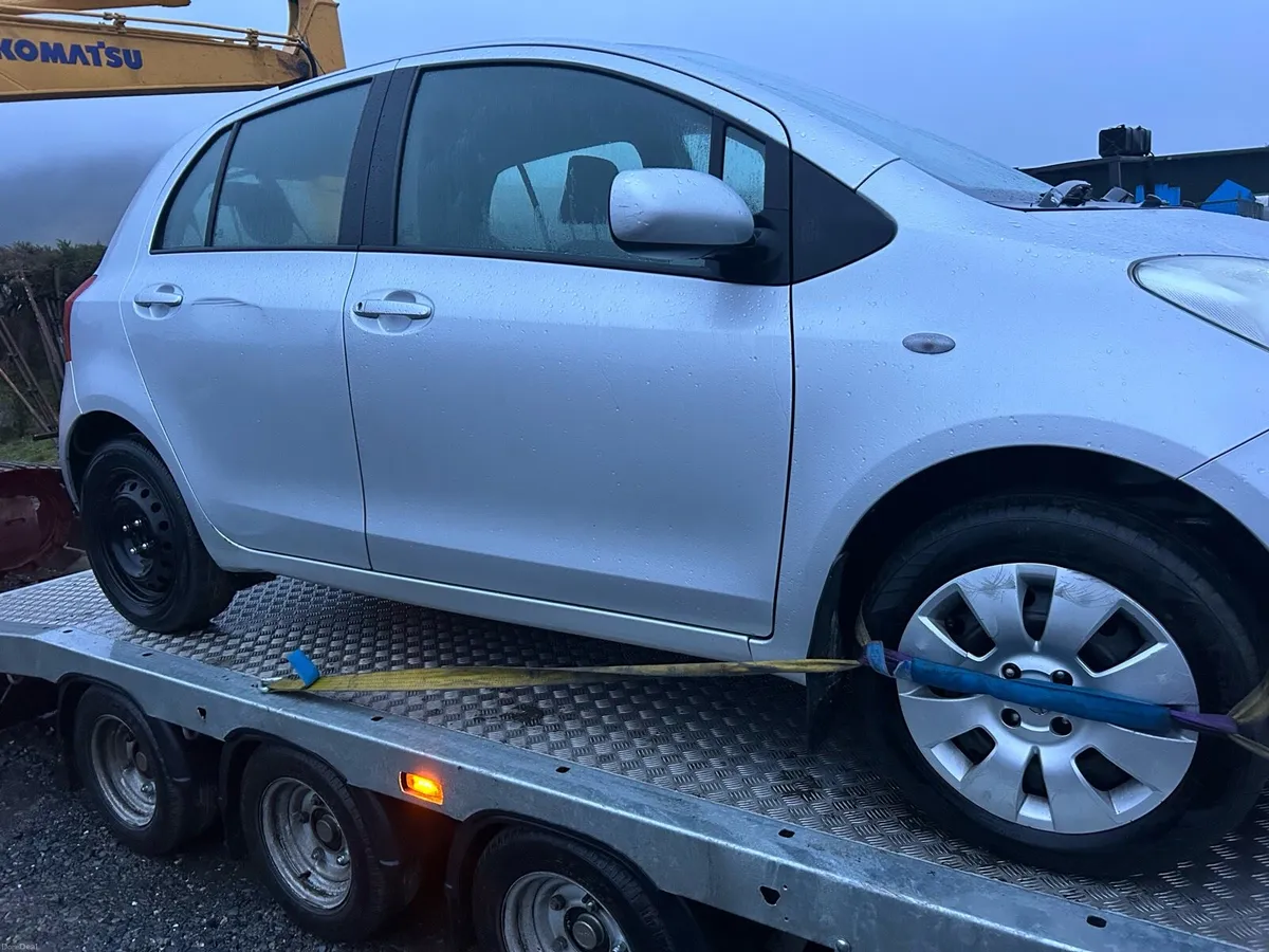 Toyota Yaris - Image 2