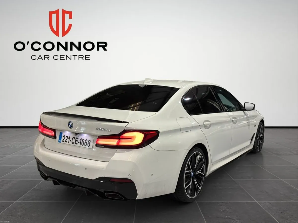BMW 5-Series “The kind of BMW that makes you park - Image 2