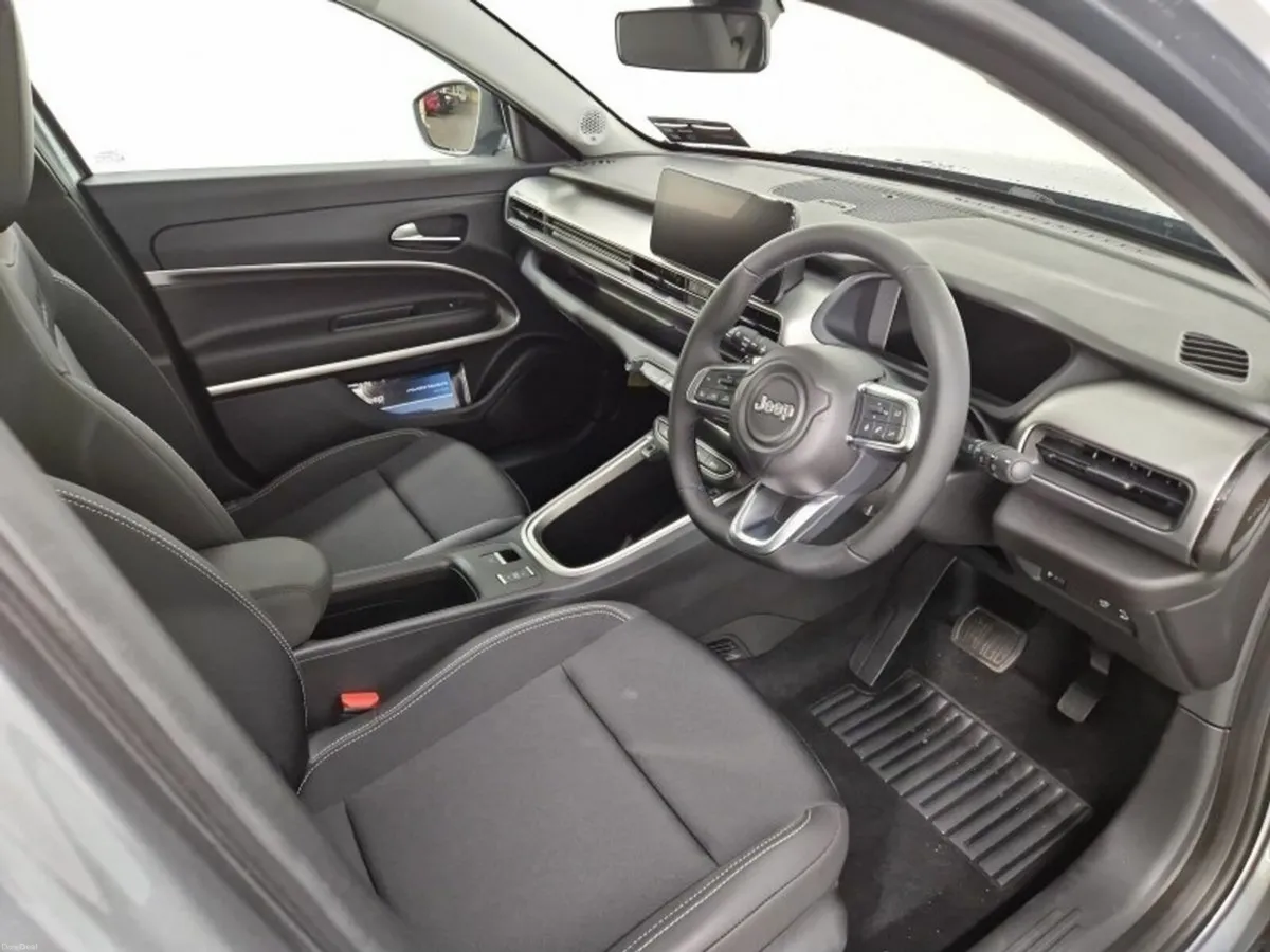 Jeep Avenger Altitude BEV - Image 3