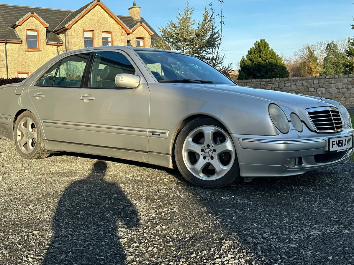 Mercedes E class - Image 2