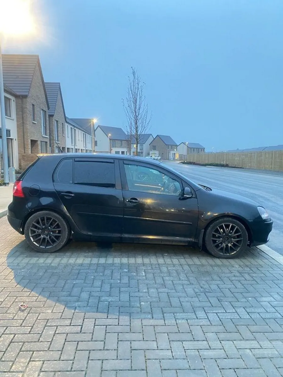 2007 Volkswagen Golf - Image 3