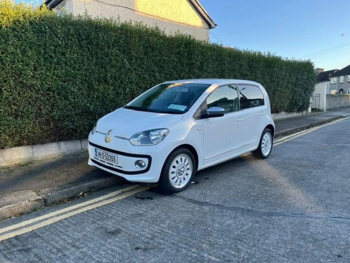 Volkswagen up! 2014 - Image 1
