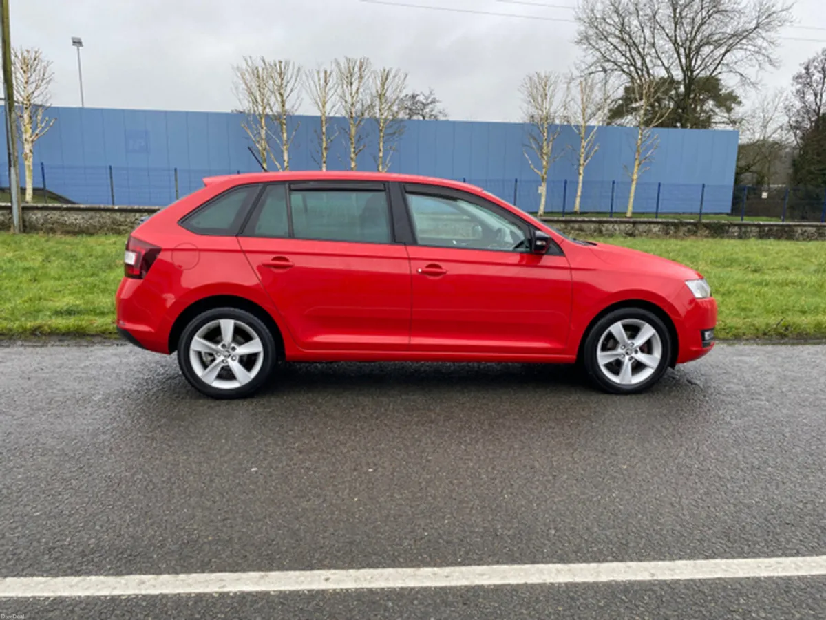 Skoda Rapid AMBITION 1.4 TDI 90HP 4DR SPORTBACK - Image 4