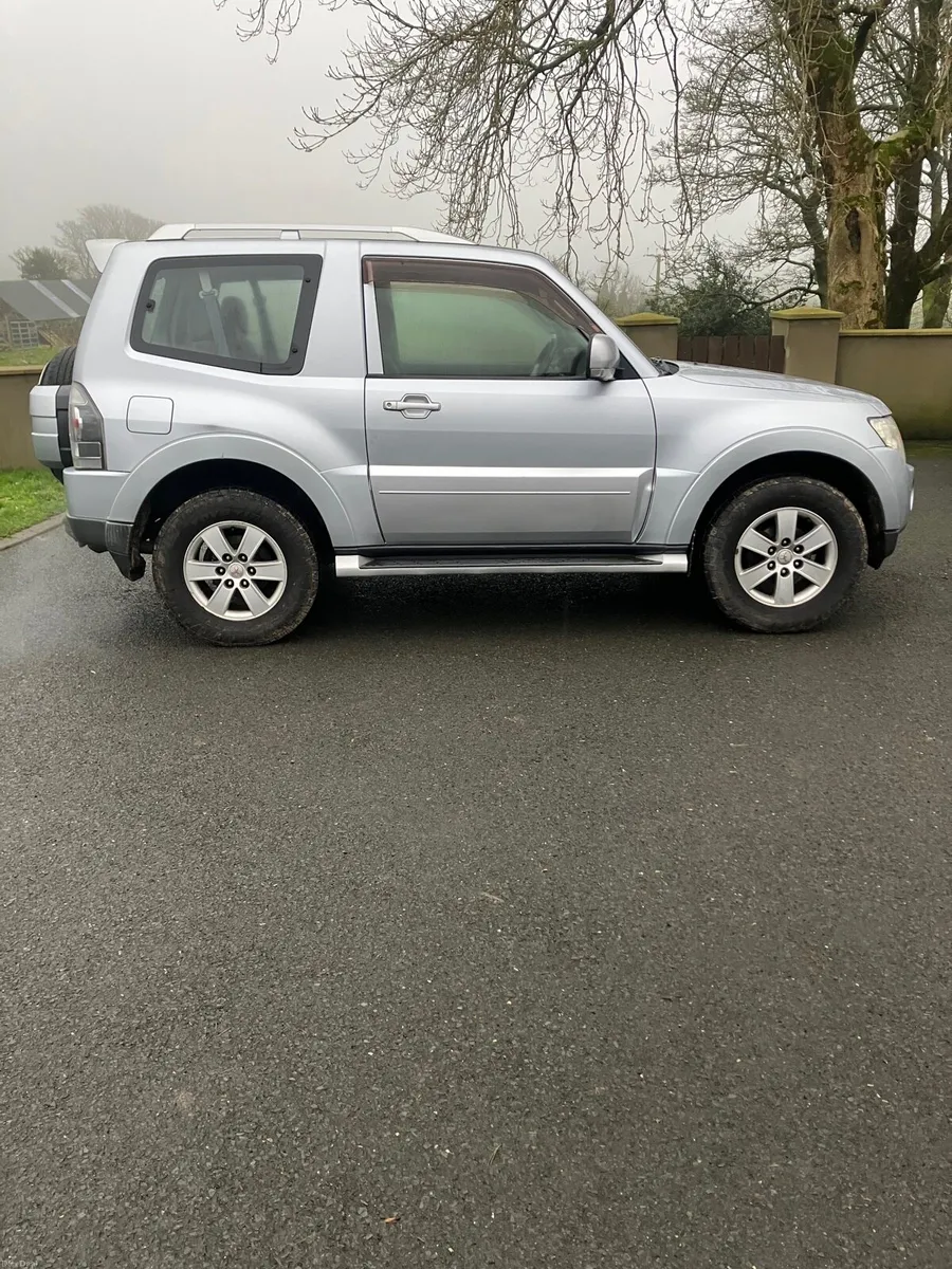 07 Mitsubishi shogun - Image 1