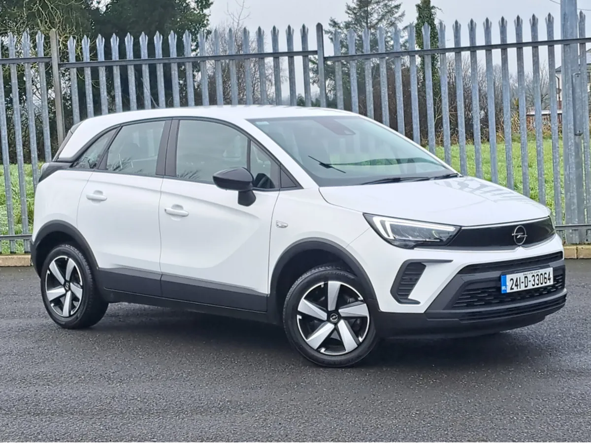 Opel Crossland SC 1.2TURBO 110BHP **REVERSING CAME - Image 2