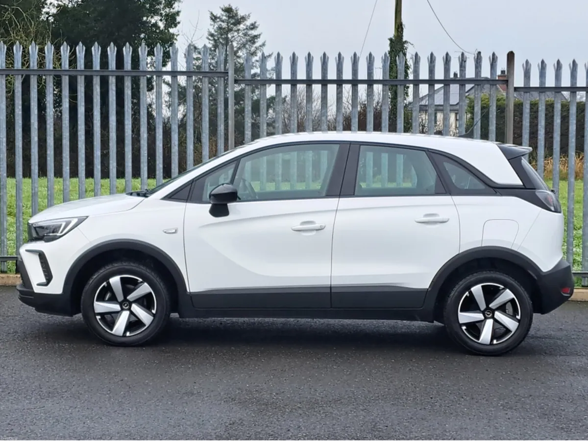 Opel Crossland SC 1.2TURBO 110BHP **REVERSING CAME - Image 6