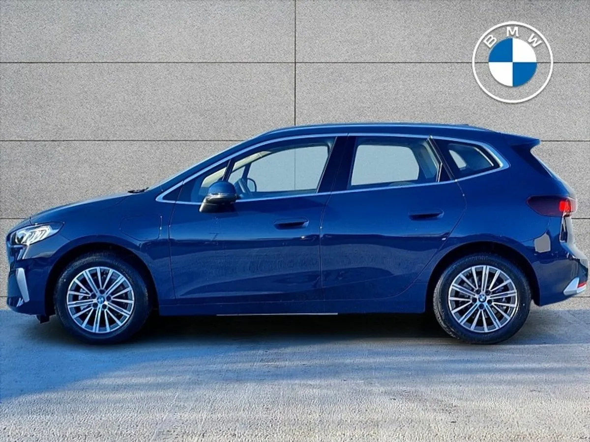 BMW 2-Series 225e Luxury Active Tourer - Image 3