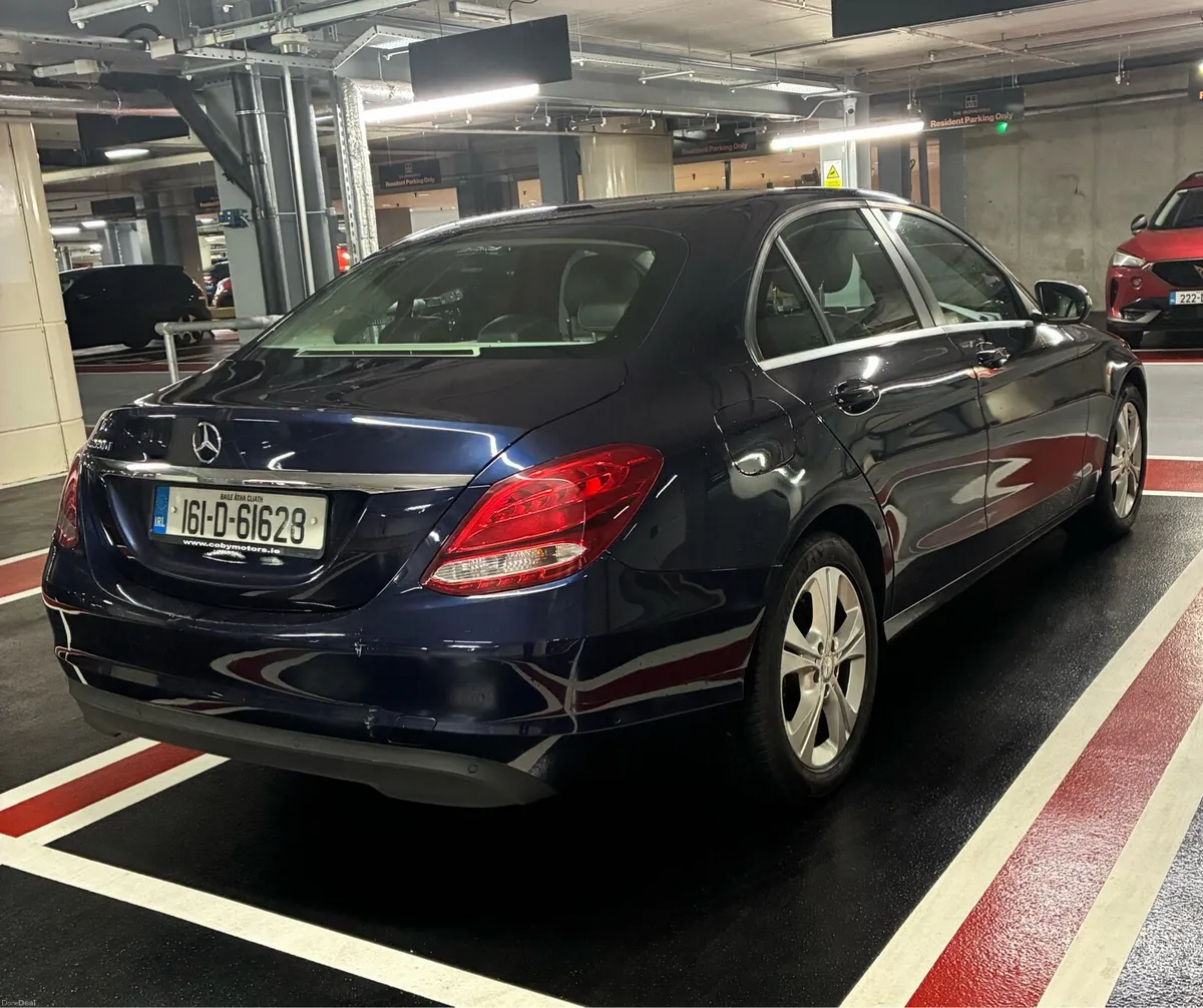 Mercedes C Class 220 Diesel SE Executive model - Image 4