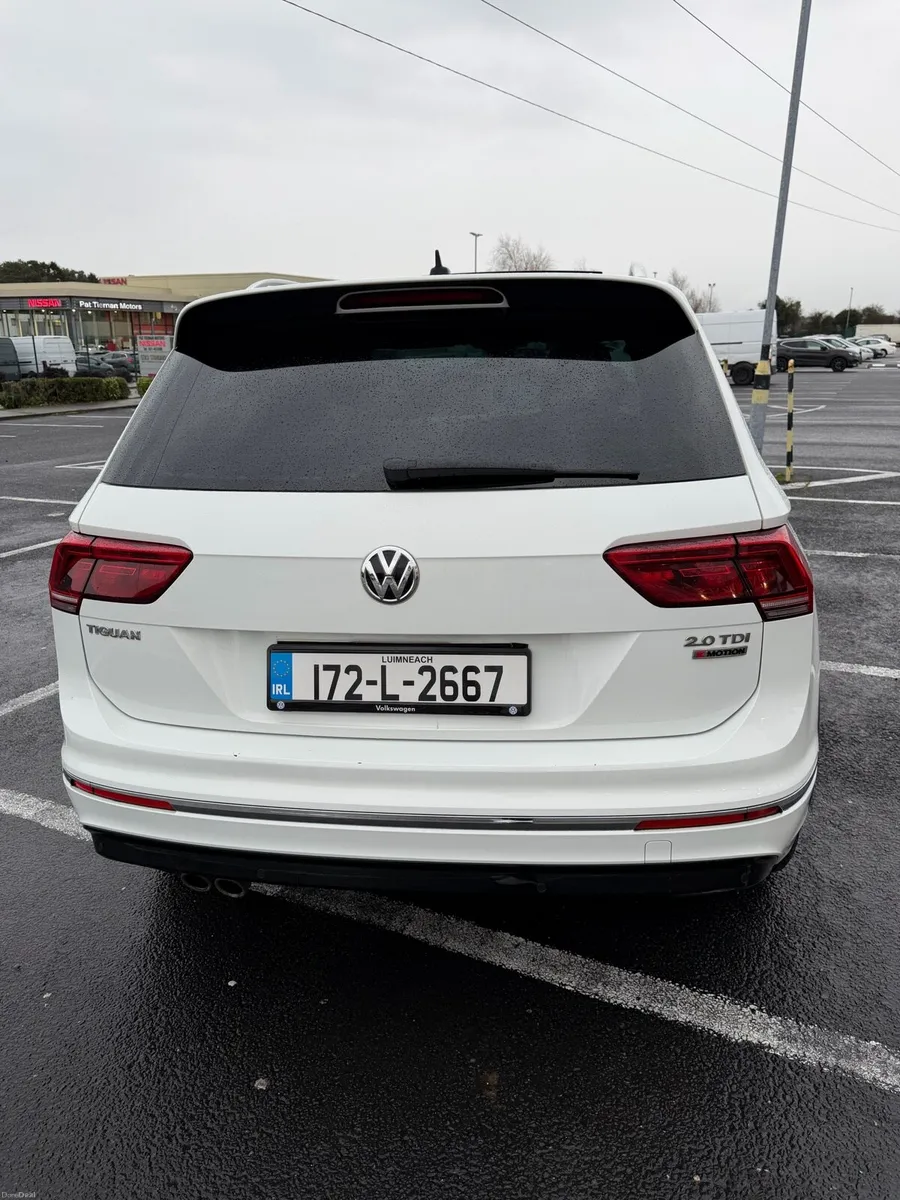 Volkswagen Tiguan R Line - Image 2