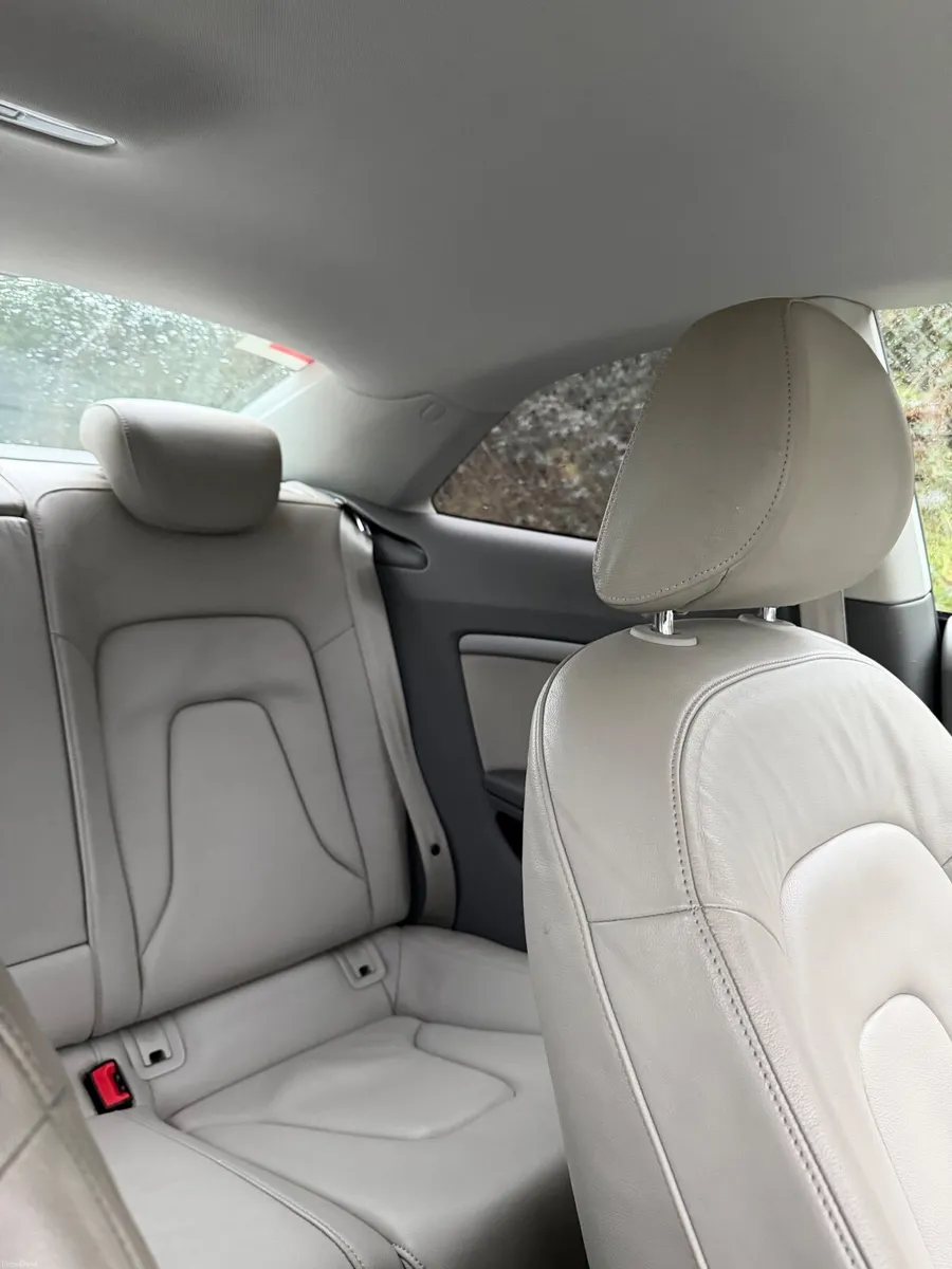 Audi A5 2010 - Image 4
