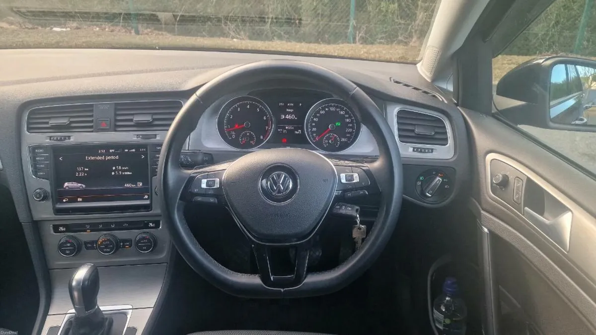 Volkswagen Golf 1.2 Auto - Image 2
