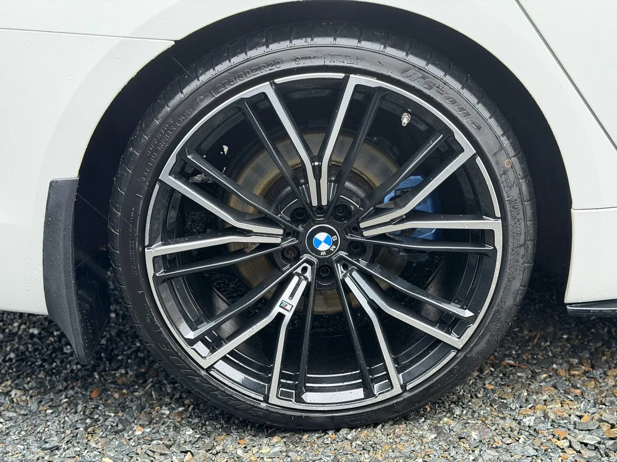 2017 (172) BMW 520d G30 M-Sport - Image 3