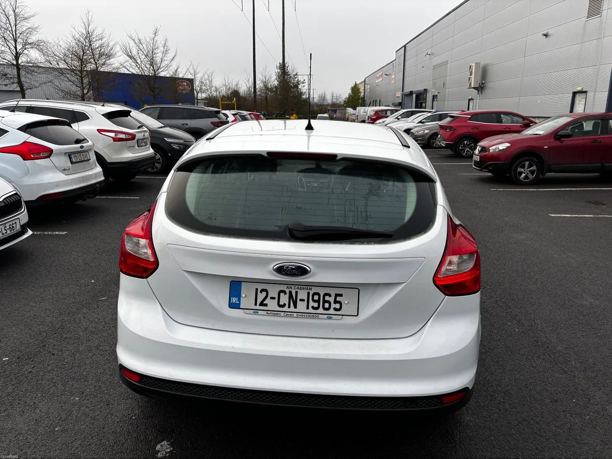 Ford Focus 2012 titanium - Image 4