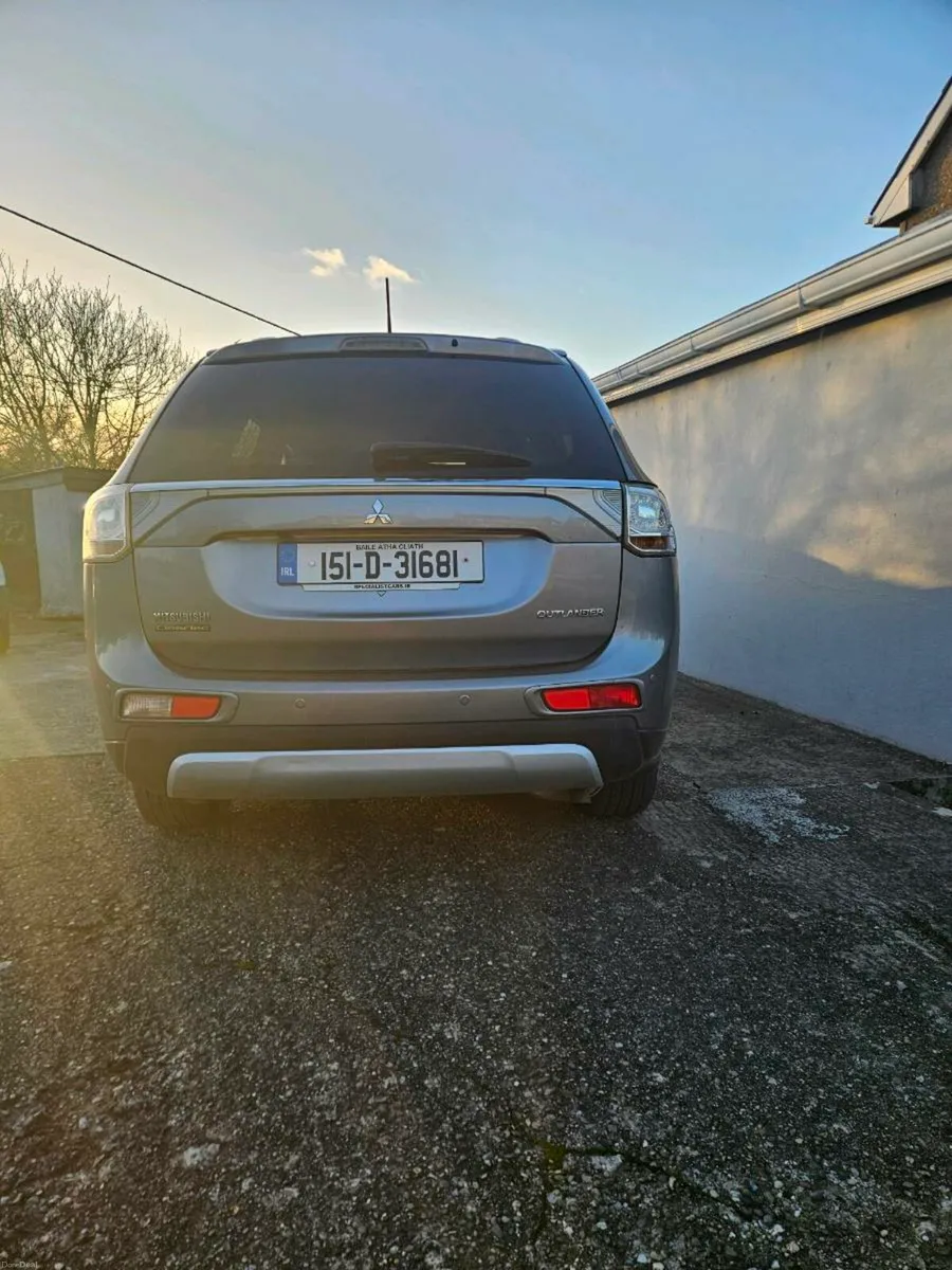 Mitsubishi Outlander - Image 1