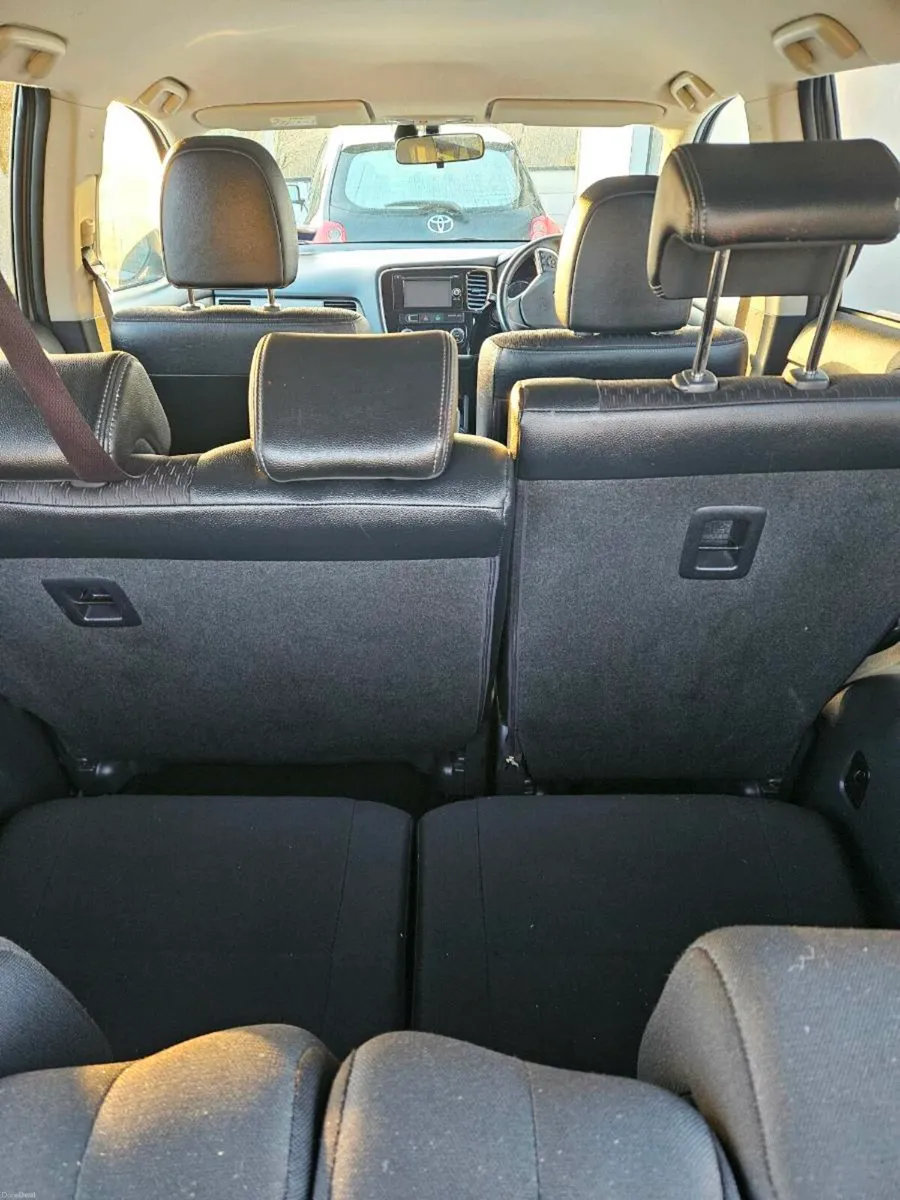 Mitsubishi Outlander - Image 3