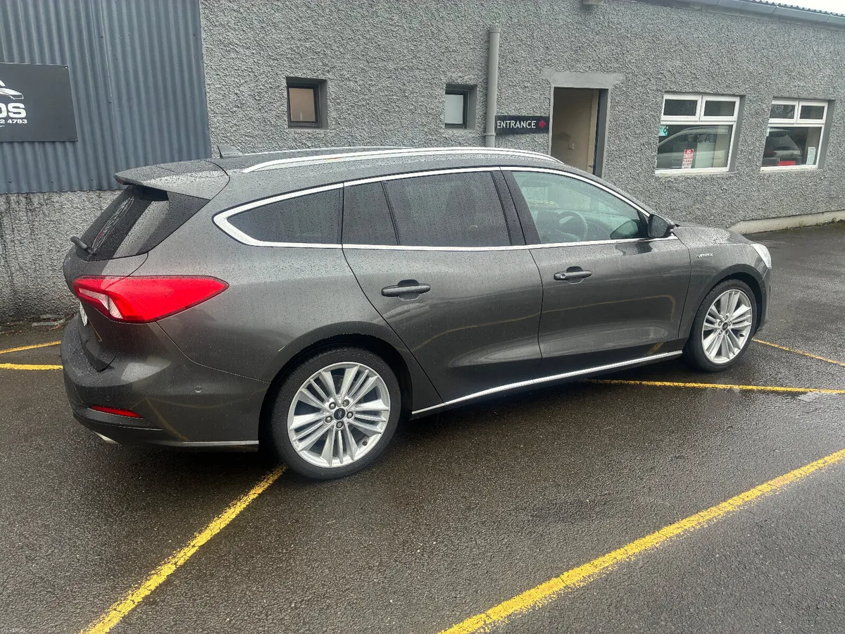 Ford Focus 2019 - Image 3