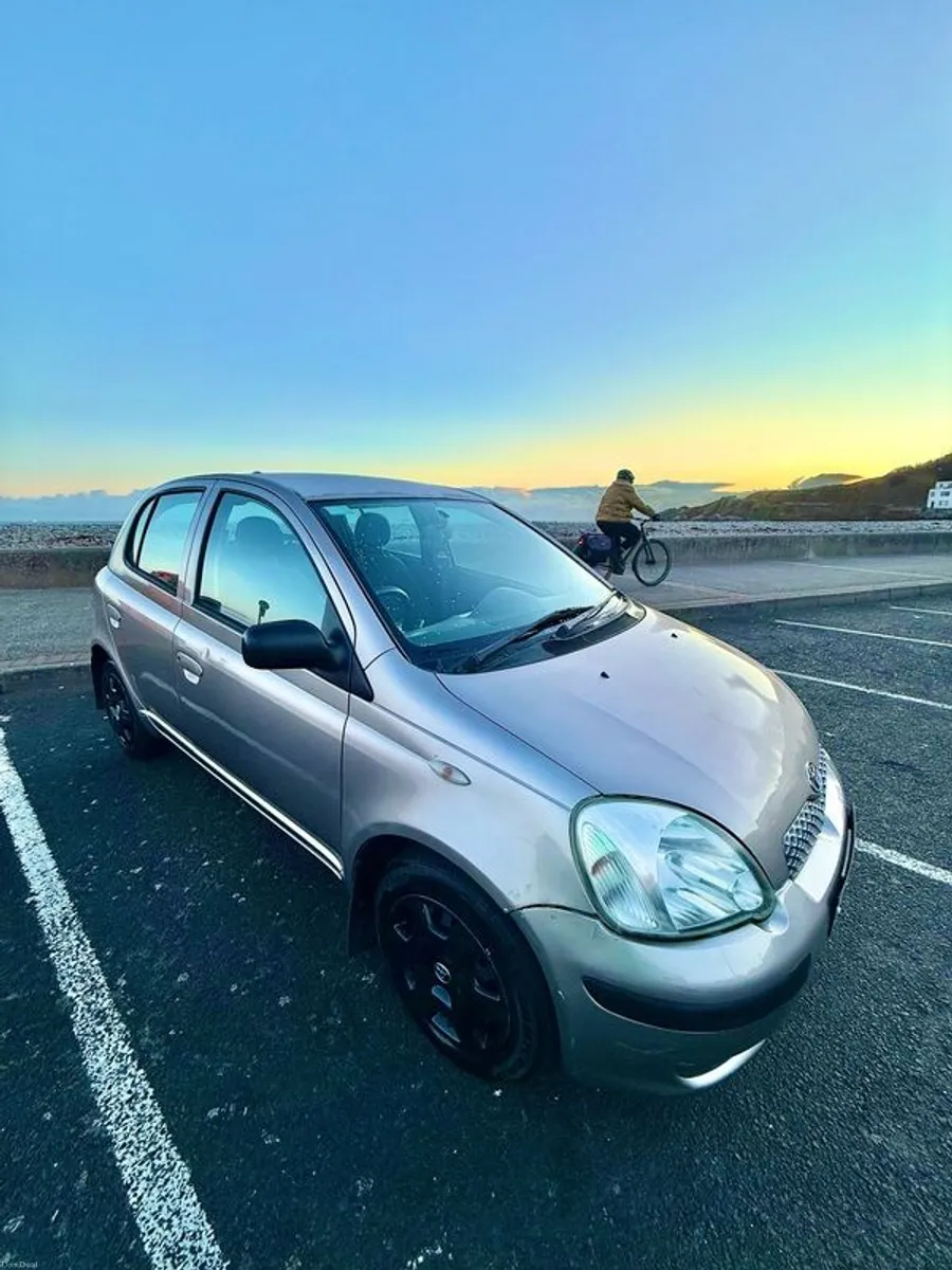 2003 Toyota Yaris - Image 4