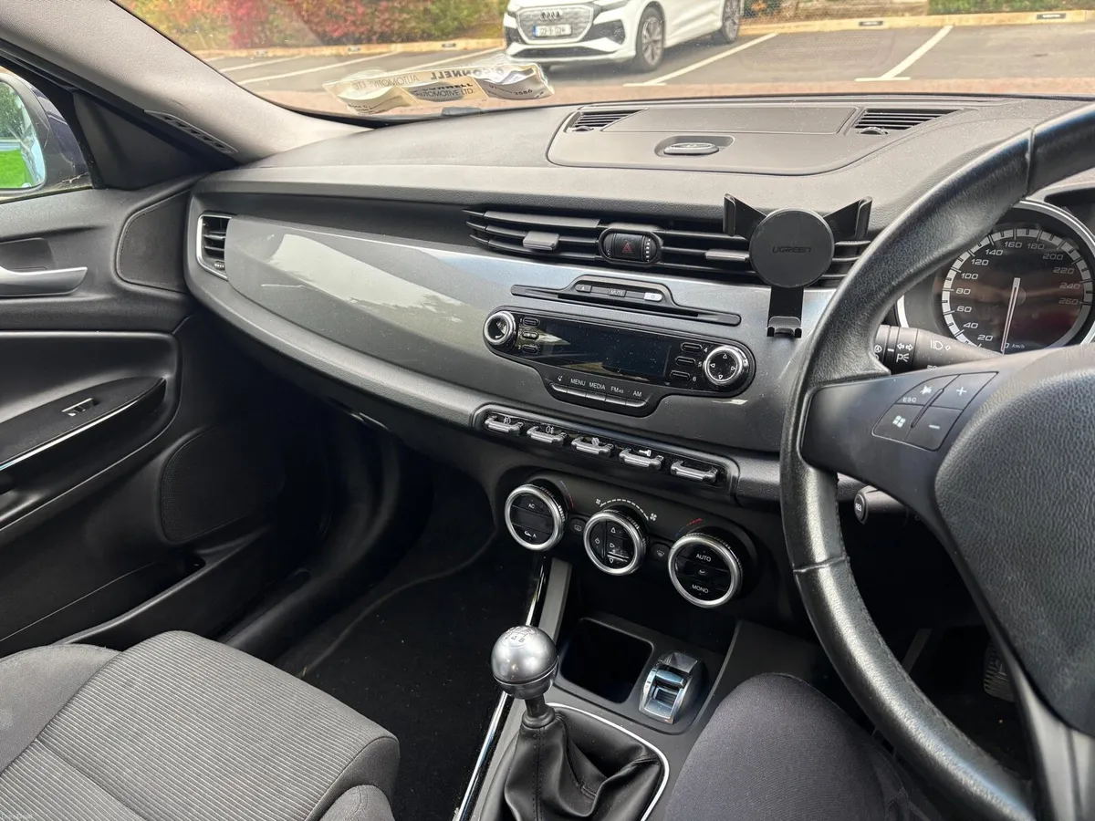 Alfa Romeo Giulietta 1.6 Diesel - Image 4