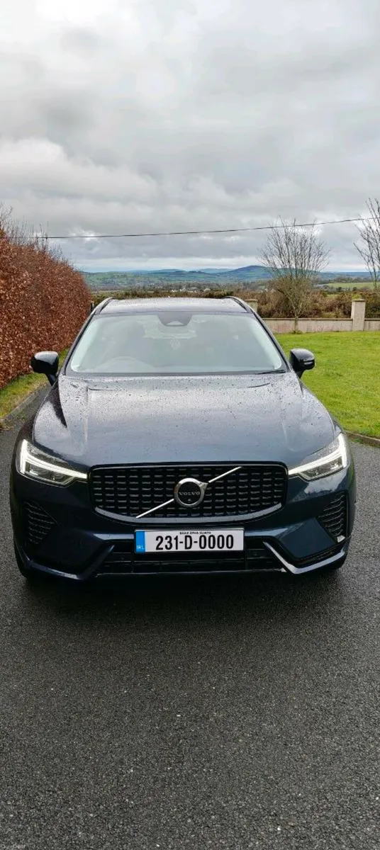 2023 Volvo XC60 T6 PHEV - Image 1