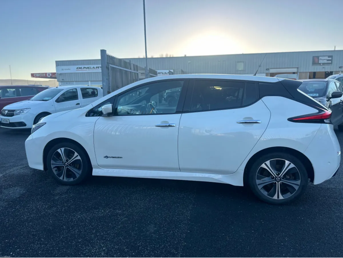 Nissan Leaf E TEKNA 5DR ELECTRIC - Image 4