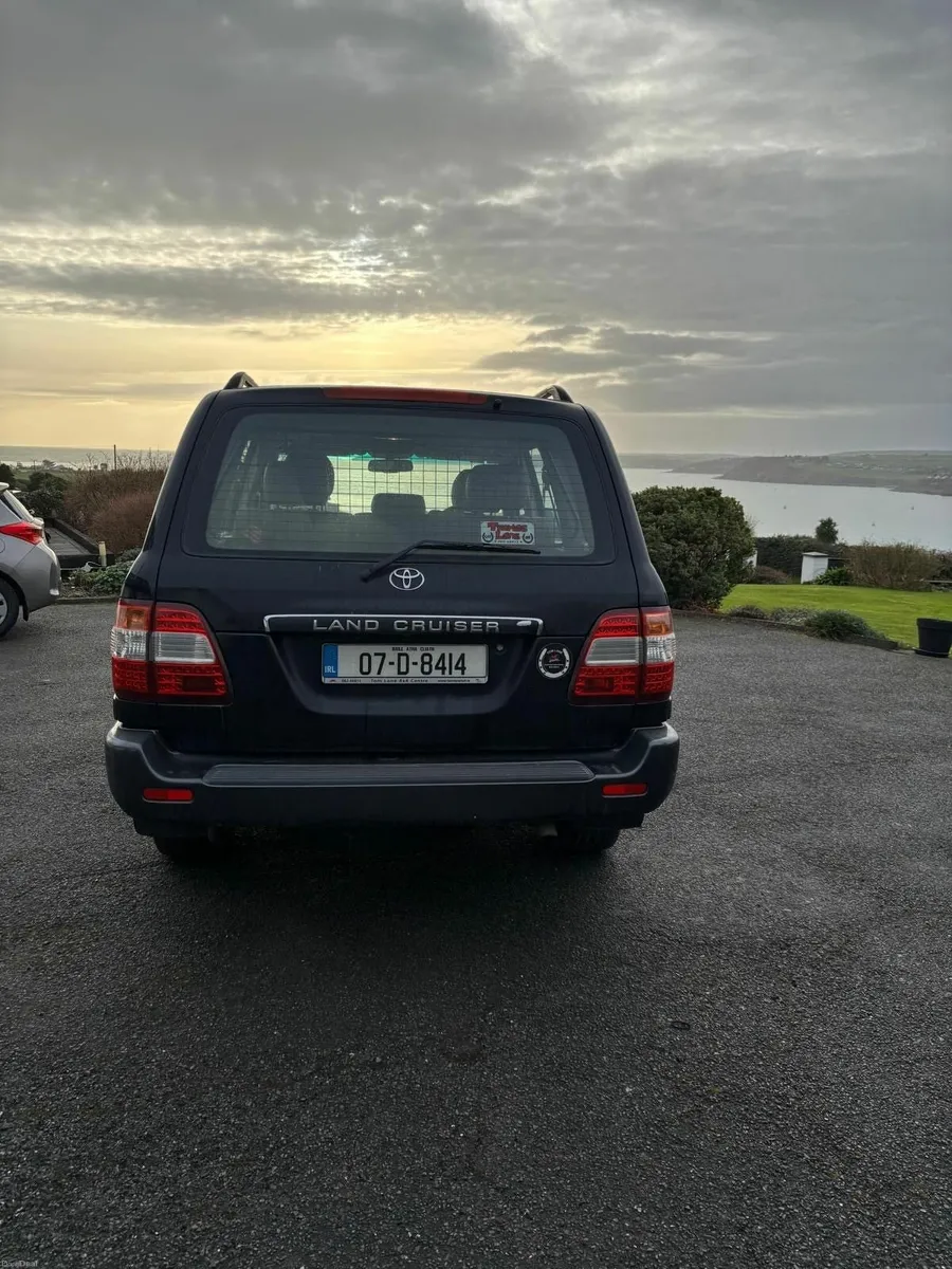 Toyota Land Cruiser Amazon 2007 - Image 3