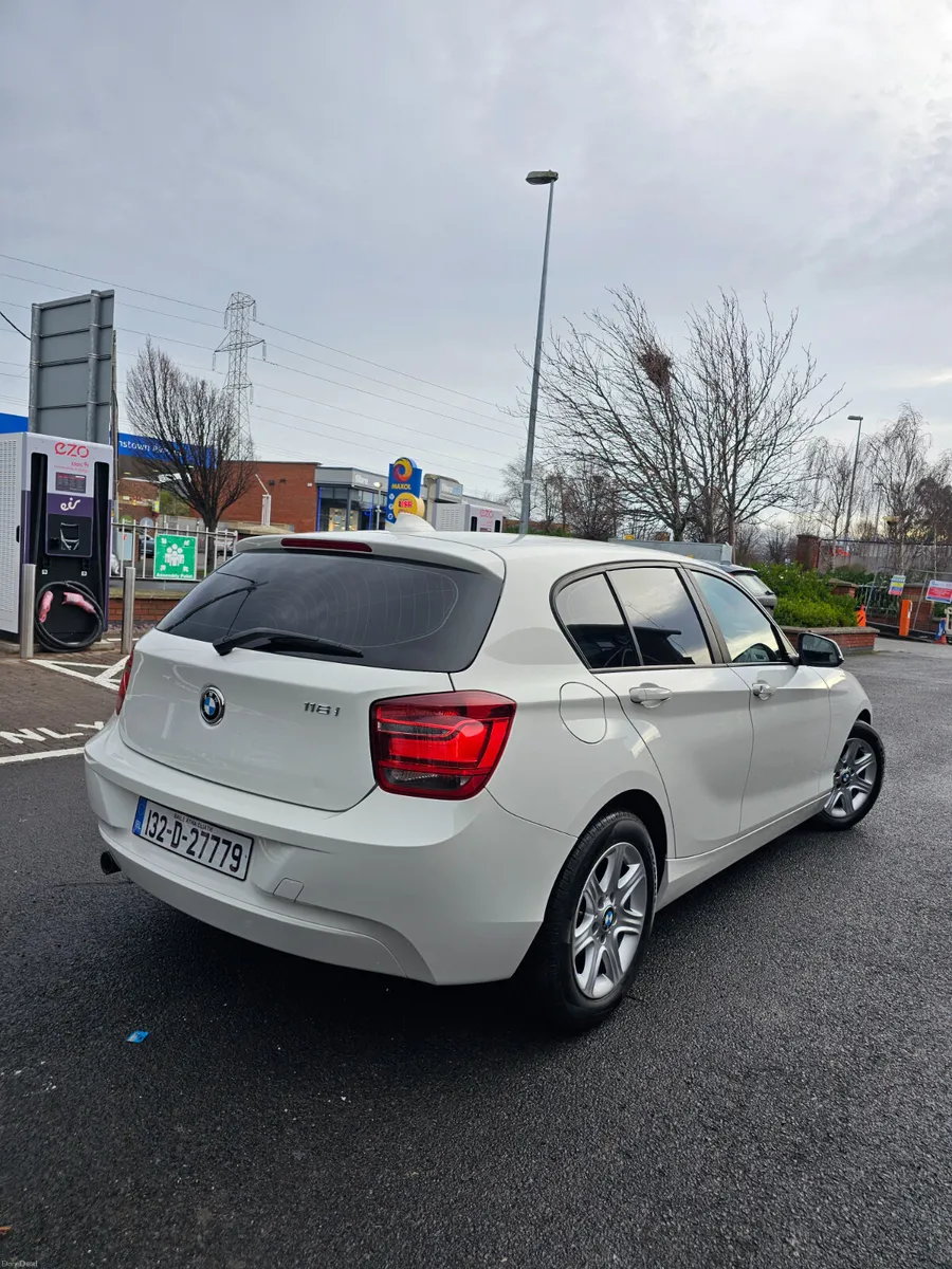 BMW 1-SERIES AUTOMATIC 2013 - Image 2