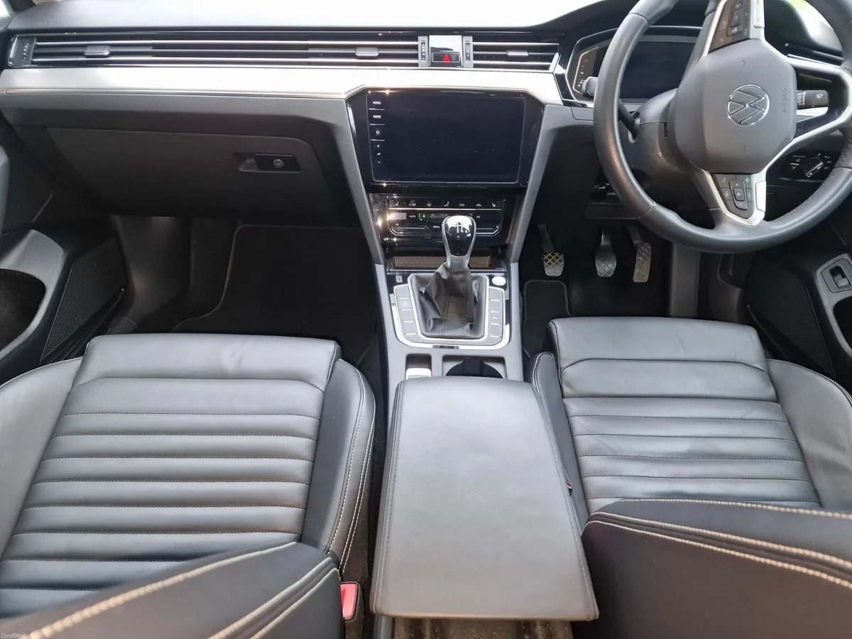 VW Passat Elegance 6 speed leather interior - Image 2