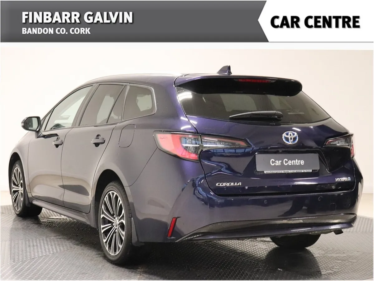 Corolla Sol Hybrid Estate - Image 2
