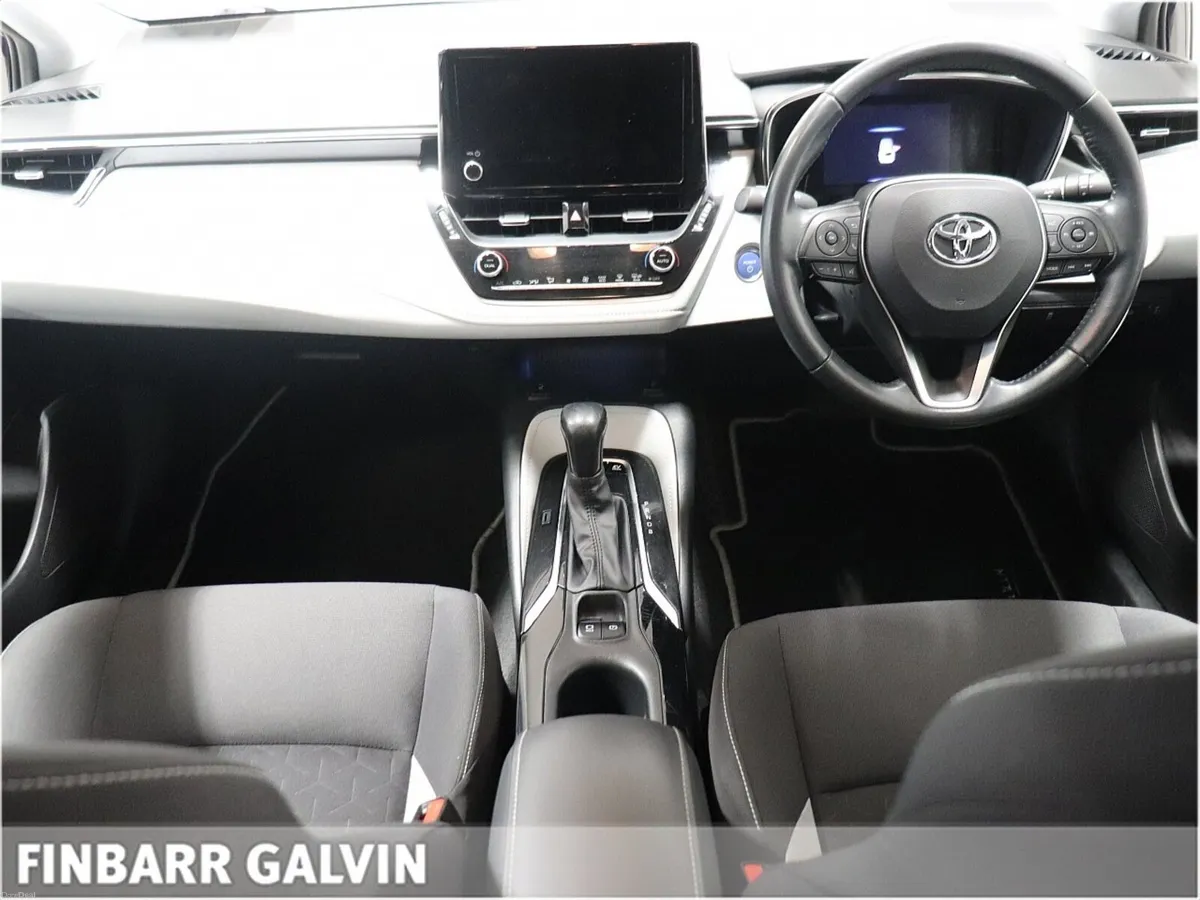 Corolla Sol Hybrid Estate - Image 4