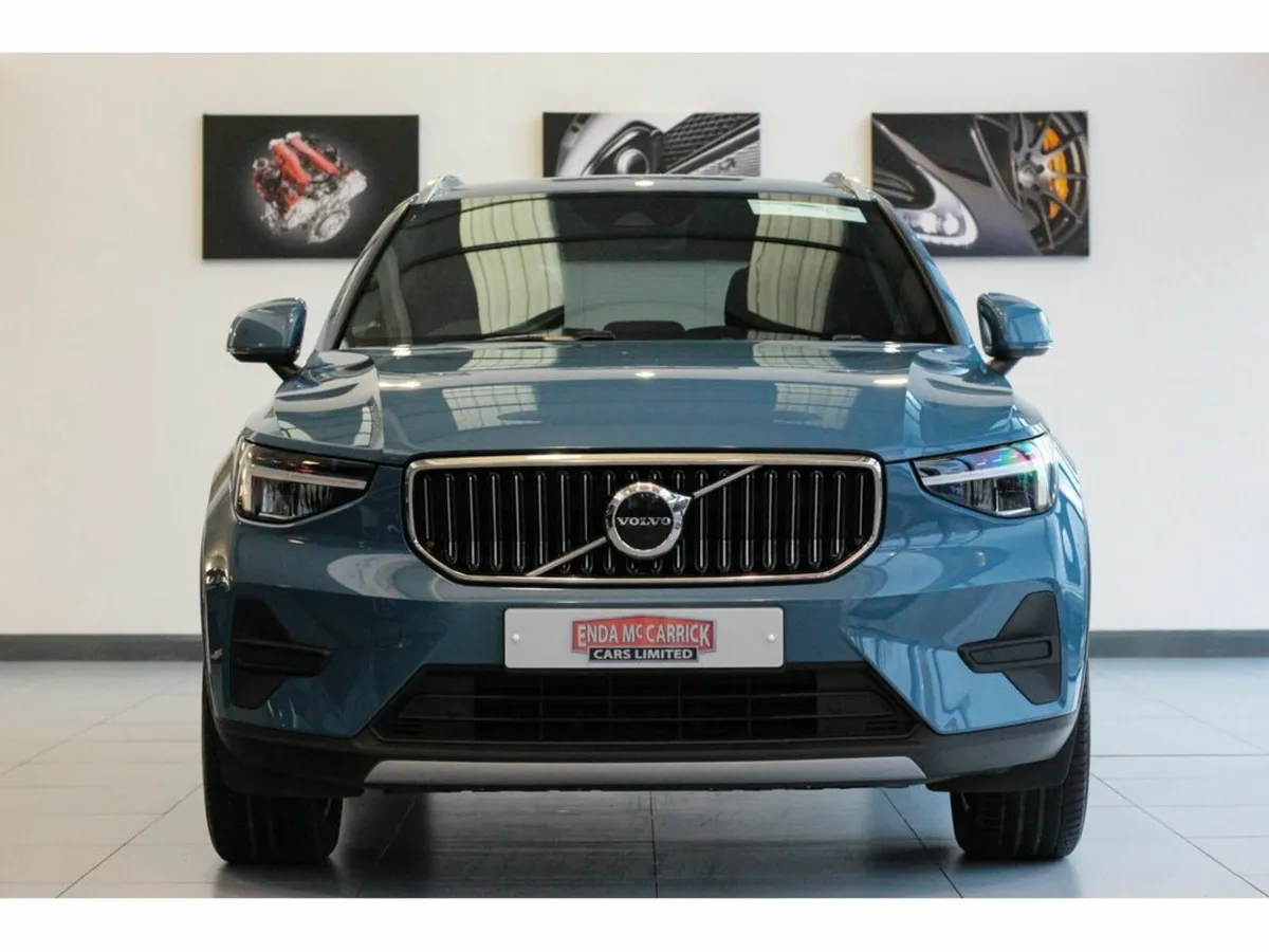 Volvo XC40 RECHARGE T4 CORE 1.5 PHEV - Image 4