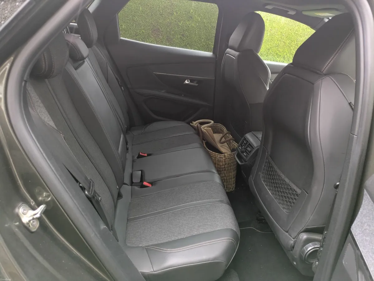 Peugeot 3008 2018 - Image 3
