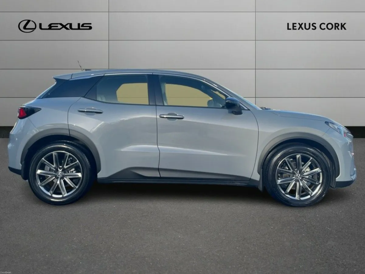 Lexus LBX 1.5 - Image 4