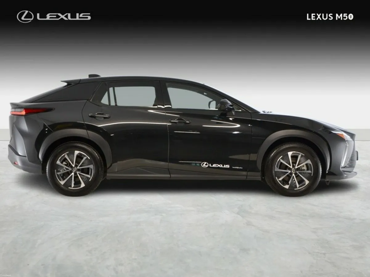 Lexus RZ 300e Executive - Image 4