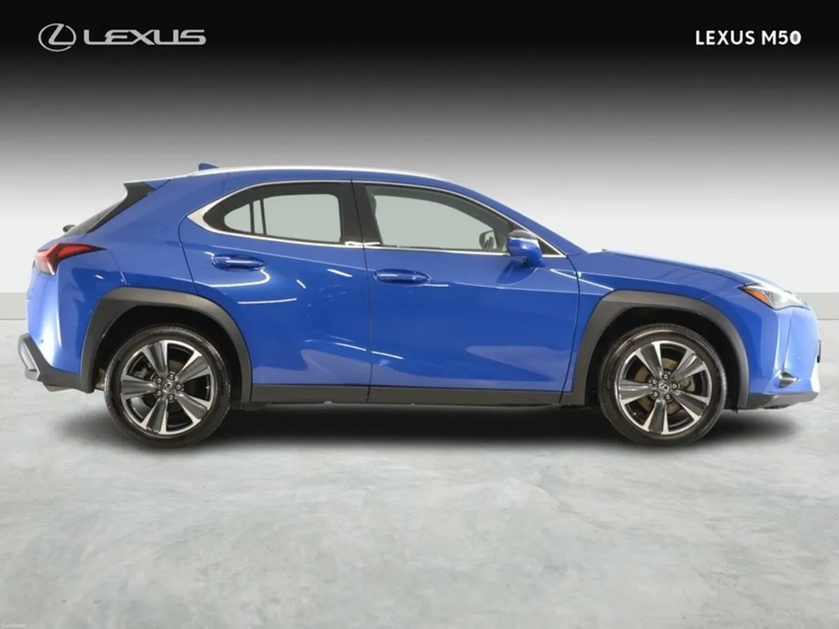 Lexus UX Dynamic - Image 4