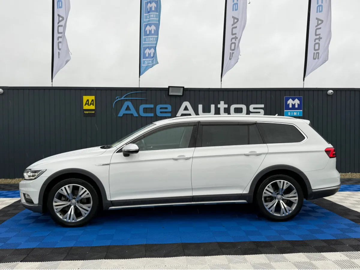 Volkswagen Passat ALLTRACK 4WD - 2.0L DIESEL - AUT - Image 4