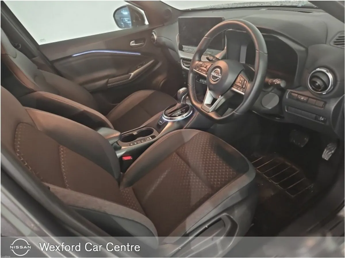 Nissan Juke 1.6 SV PREMIUM HYBRID AUTO STOCK CLEAR - Image 3
