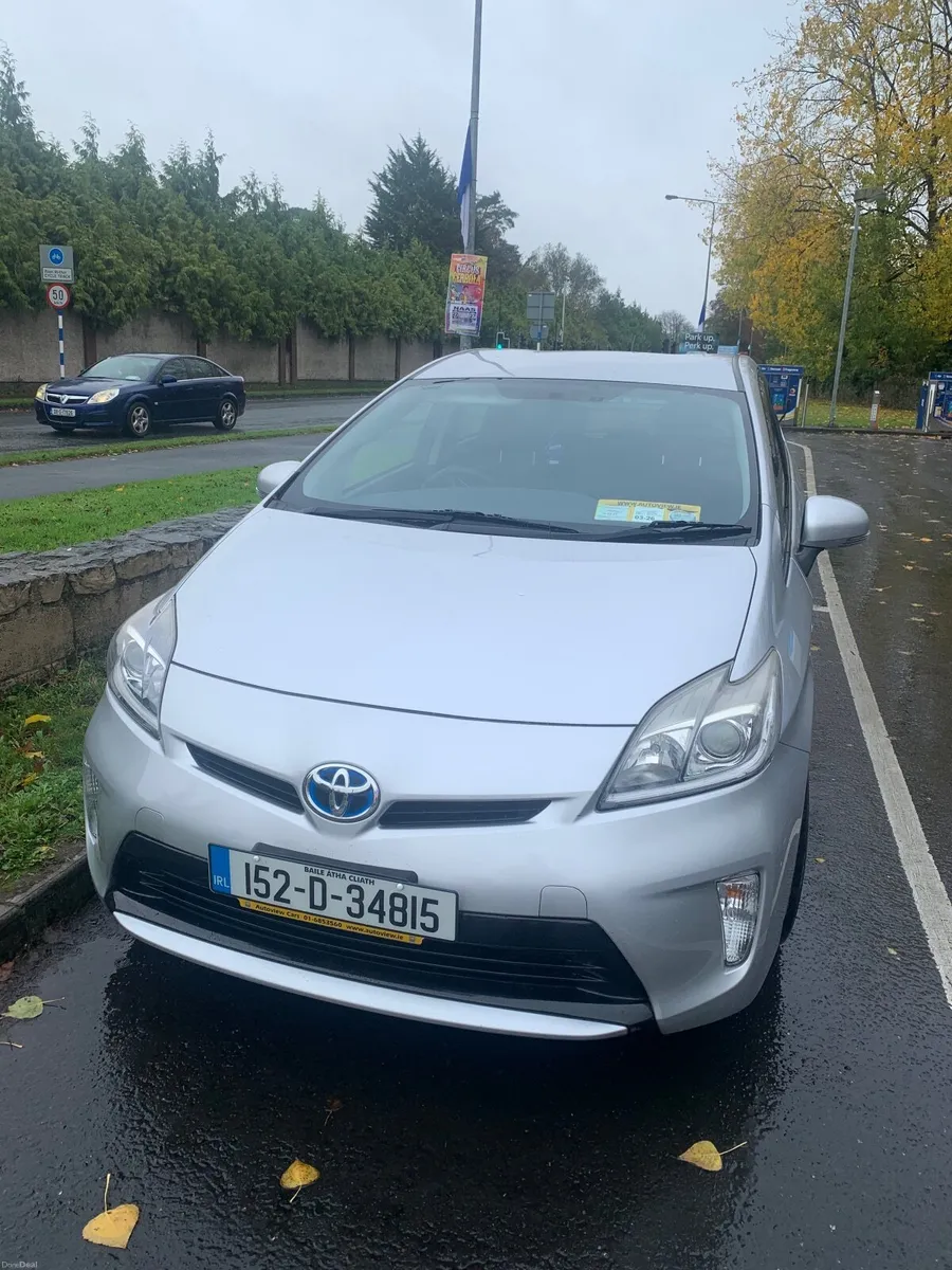 Toyota Prius 2015 - Image 1