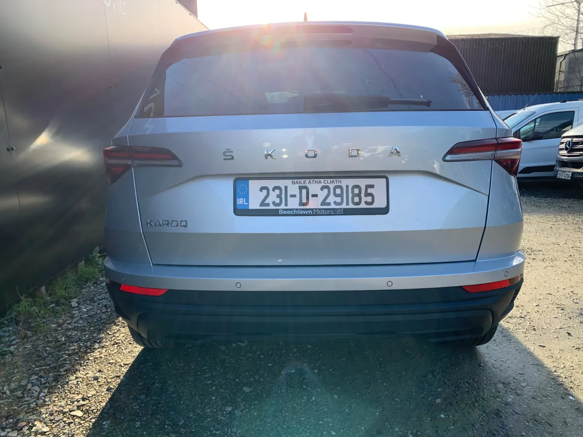 2023 SKODA KAROQ 2.0 TDI 115 BHP AMBITION 5DR - Image 4