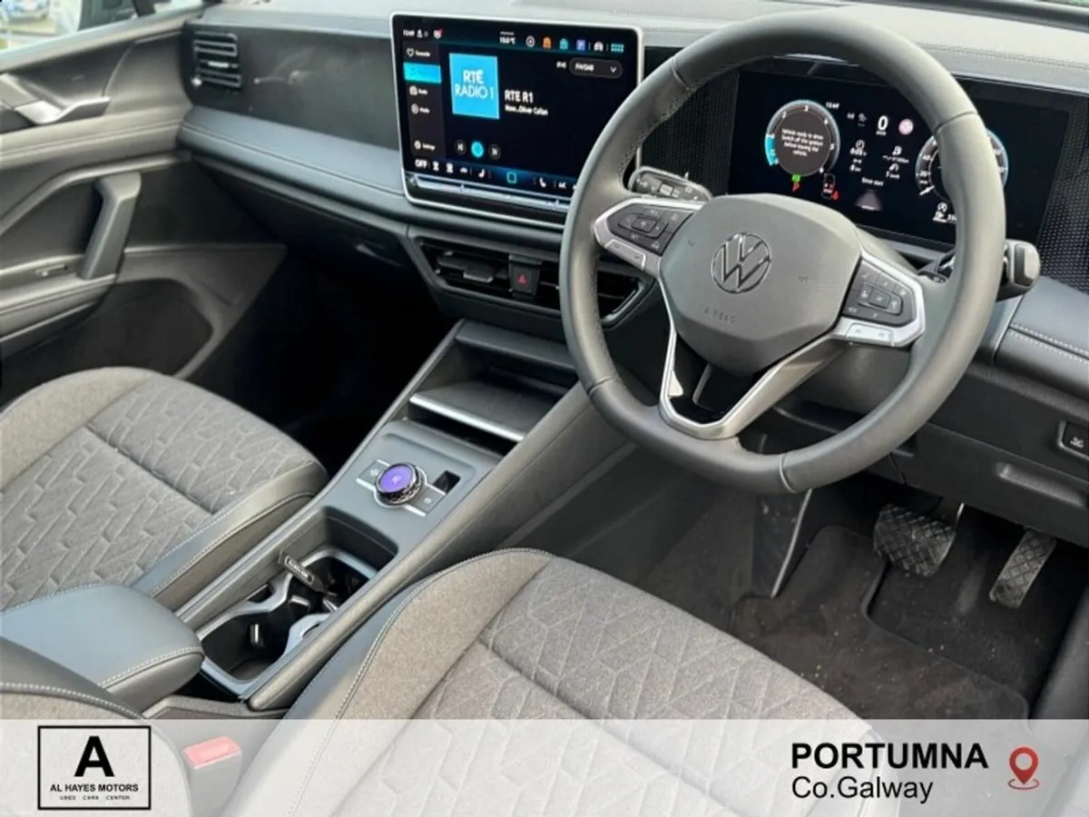 Volkswagen Tiguan AUTOMATIC EDITION 75 2.0TDI 150B - Image 2