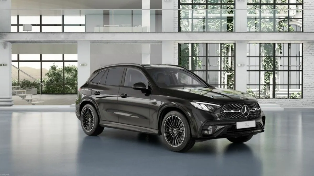 Mercedes-Benz GLC 300E Urban Edition 4MATIC PHEV S - Image 1