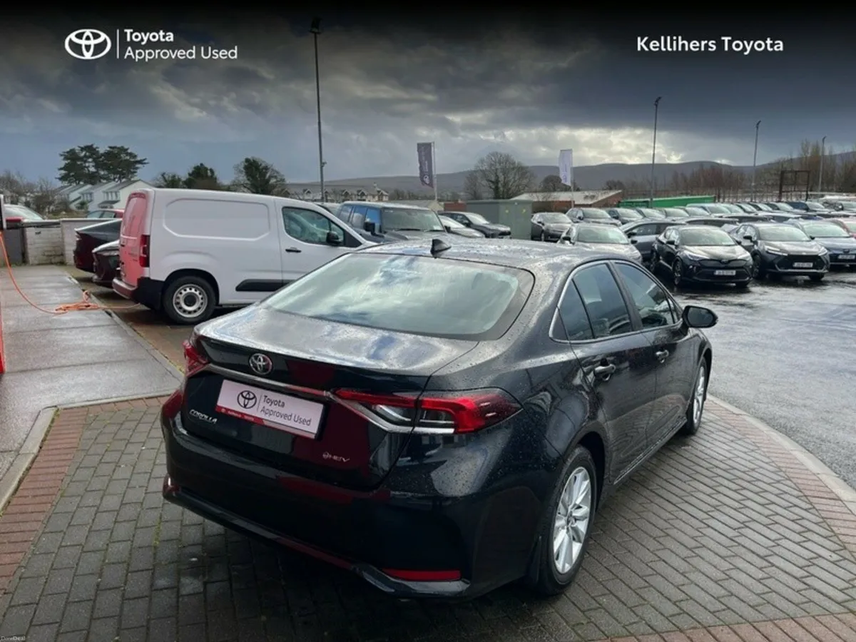 Toyota Corolla COROLLA SALOON LUNA - Image 2