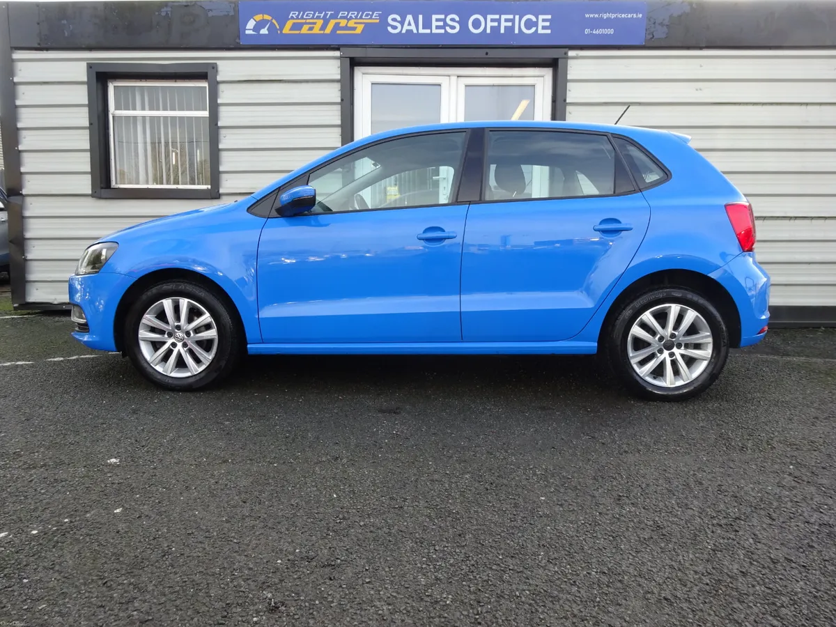 VOLKSWAGEN POLO 1.0 PETROL 5 DOOR TRENDLINE - Image 4