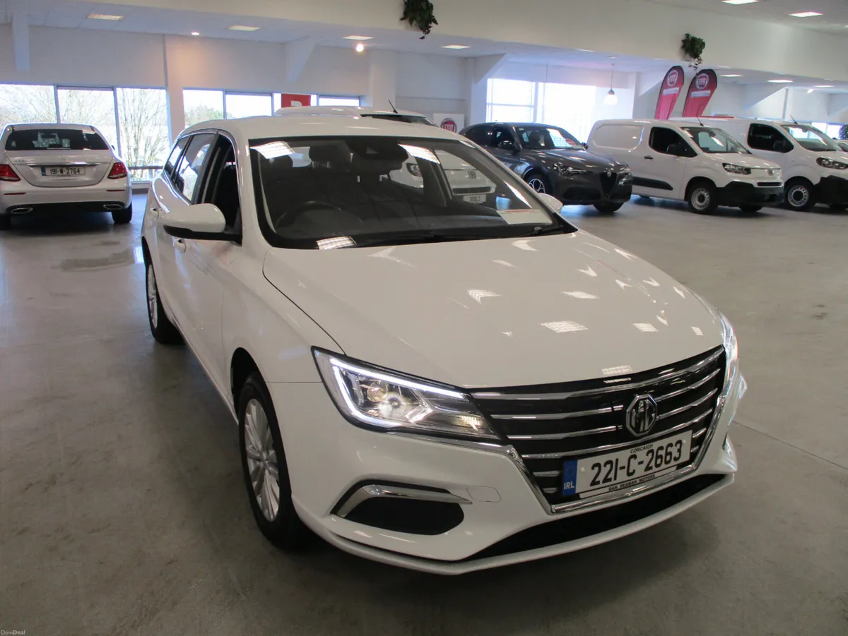 MG MG5 2022 STATION WAGON - Image 2