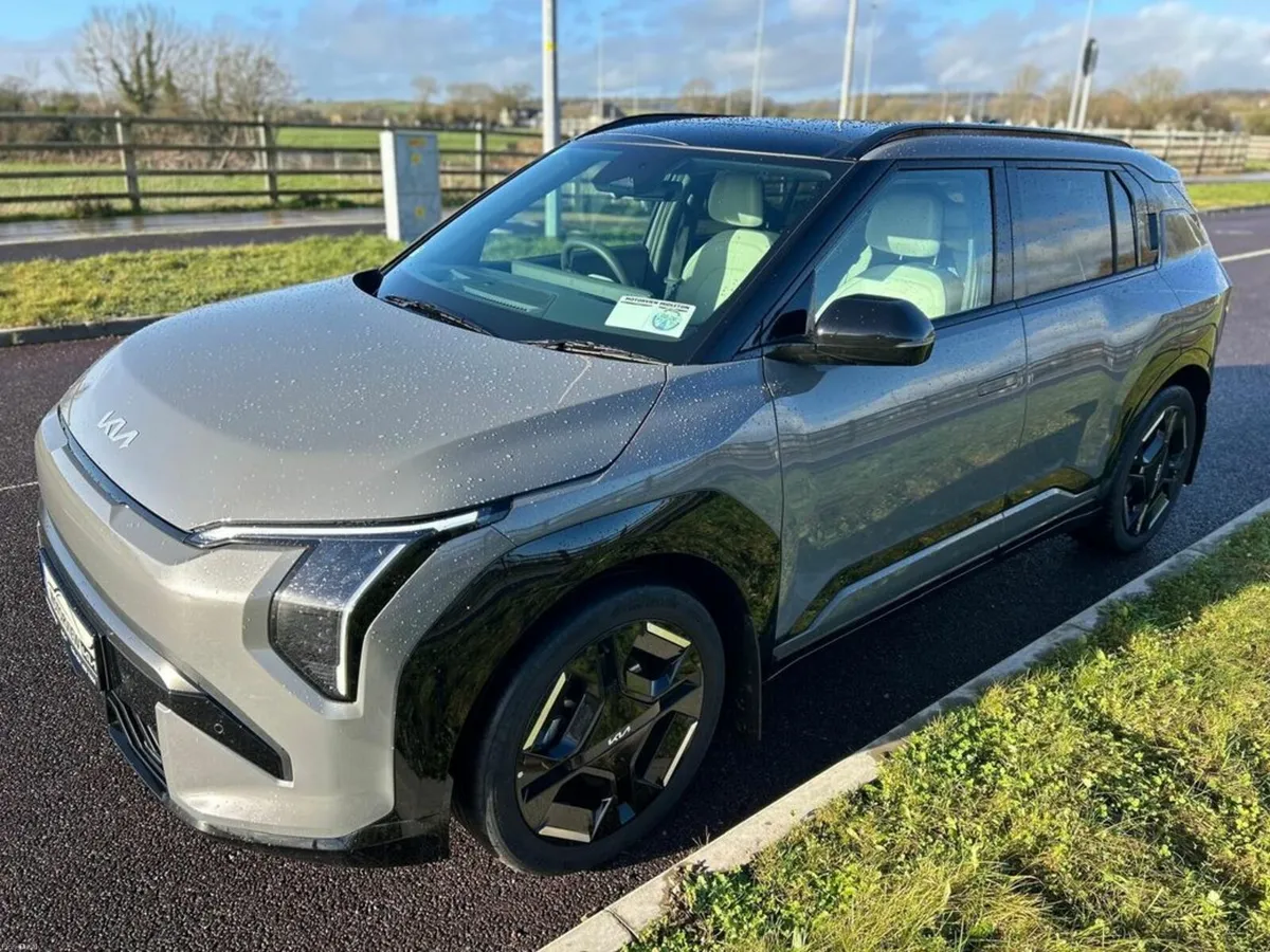 Kia EV3 GT Line Long Range, **warranty till 2032** - Image 4